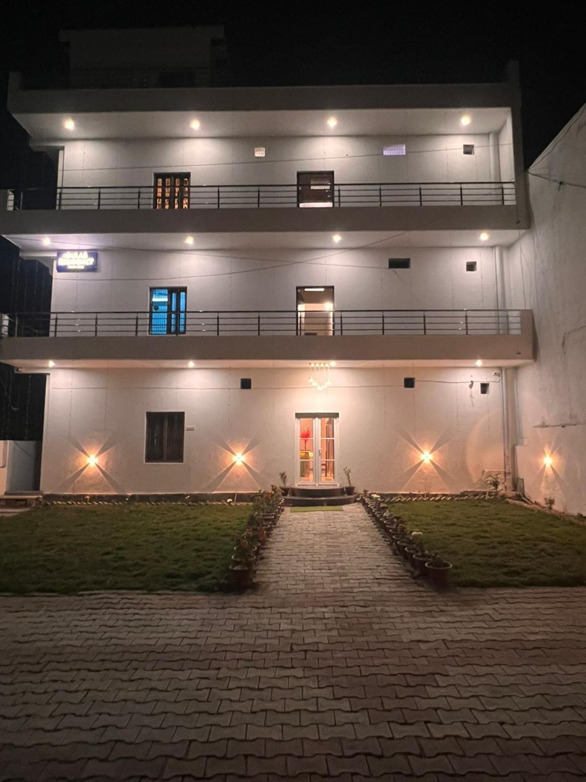 فندق Gulab Residency فاراناسي المظهر الخارجي الصورة