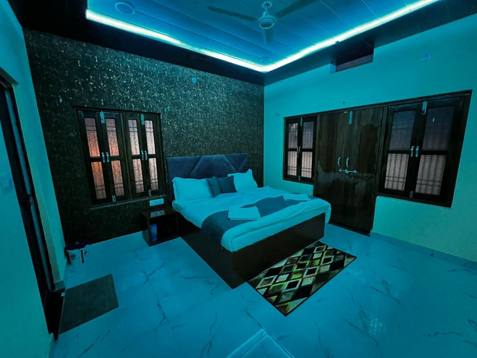 فندق Gulab Residency فاراناسي المظهر الخارجي الصورة
