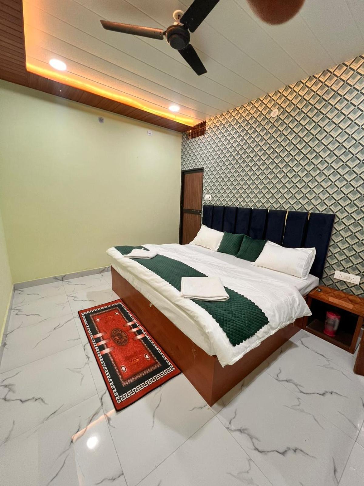 فندق Gulab Residency فاراناسي المظهر الخارجي الصورة