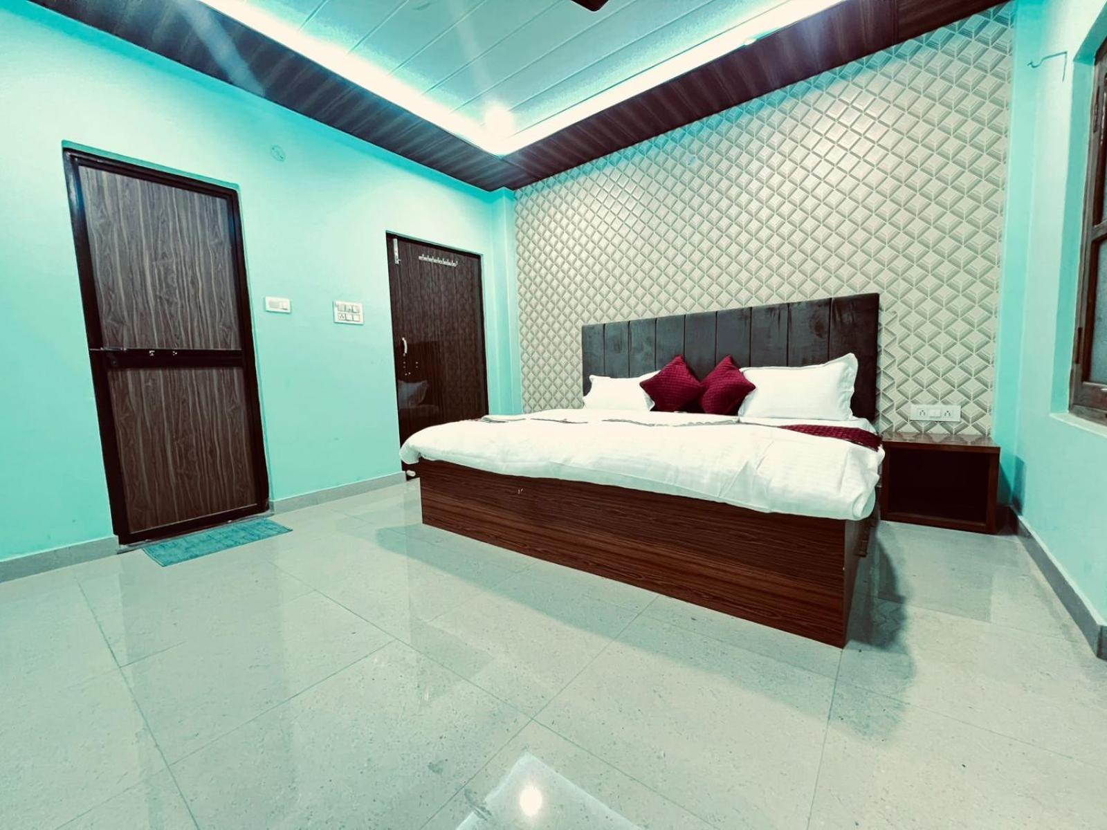 فندق Gulab Residency فاراناسي المظهر الخارجي الصورة